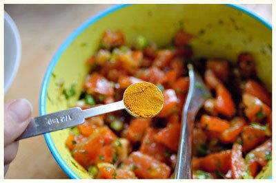 Cách làm salad cà chua kiểu Ma rốc lạ miệng cho bữa trưa 9
