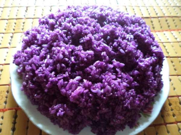 Cách nấu xôi lá cẩm màu tím ngon miễn chê ăn Tết 3