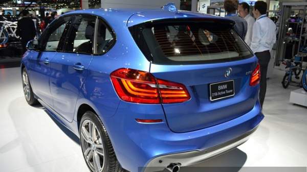 Xe gia đình BMW 2-Series Active Tourer chào Đông Nam Á 4