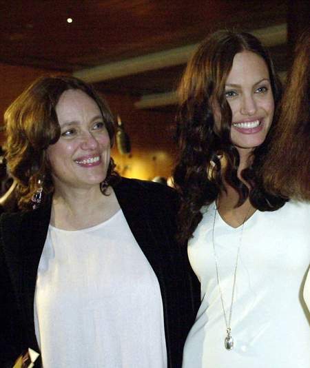 Angelina Jolie lộ vẻ nhợt nhạt sau tuyên bố cắt bỏ buồng trứng 7