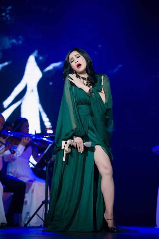 Gu thời trang trẻ hóa quá tay của diva Thanh Lam 3