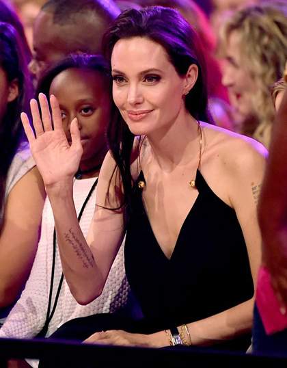 Angelina Jolie rạng ngời sau phẫu thuật cắt bỏ buồng trứng 3