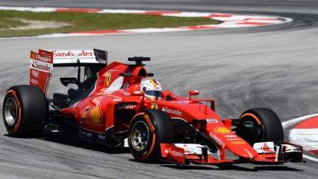 Vettel ngắt mạch chiến thắng của Mercedes 6