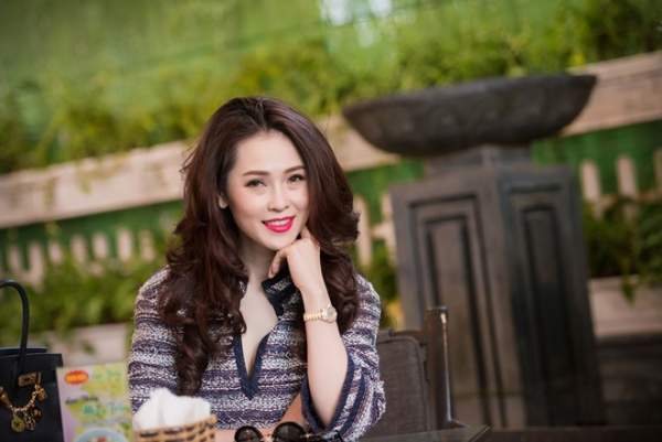 Thái Như Ngọc tươi tắn trên phố 5