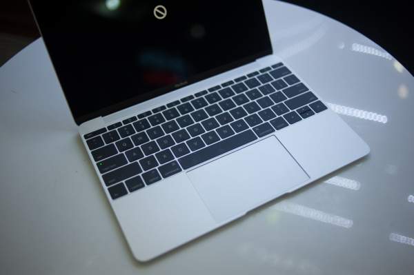 Macbook 12 inch bị “khoá” ngay khi xuất hiện tại Việt Nam 21