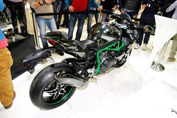 Kawasaki Ninja H2 giá gần 47.000 USD ở Ấn Độ 2