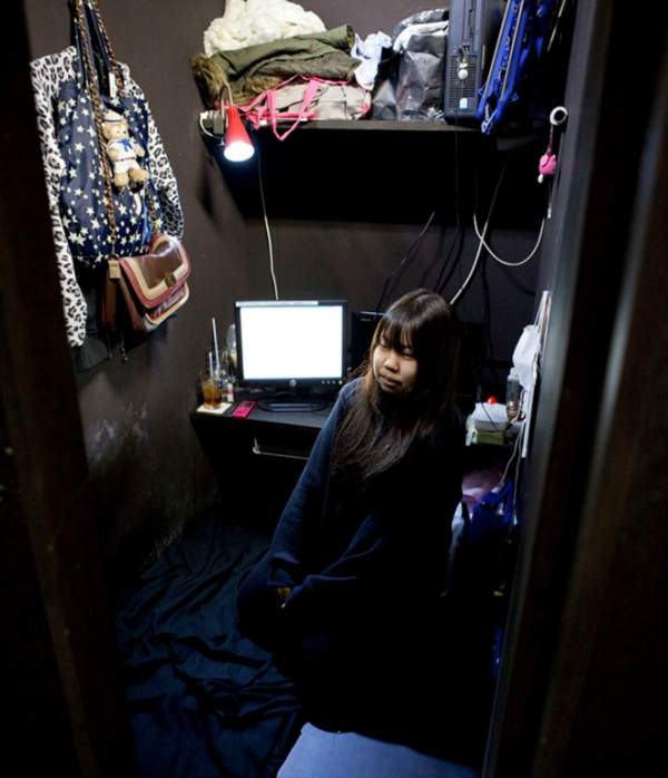 Tị nạn trong quán cafe Internet - mặt tối của xã hội Nhật 5