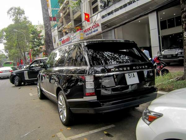 Range Rover hàng hiếm biển trắng giá trên 10 tỷ tại Sài Gòn 2