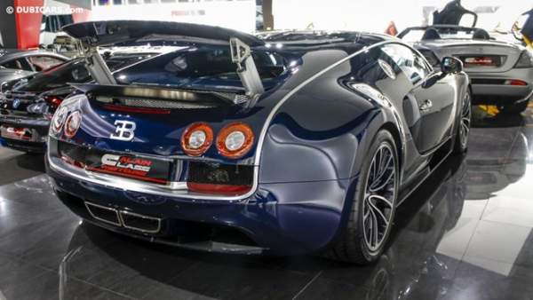 Siêu xe Bugatti Veyron Super Sport màu độc tại Dubai 4