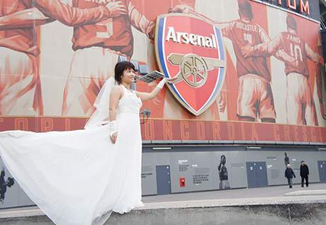 Đám cưới đặc biệt của nữ cổ động viên Arsenal ở Hà Nội 3