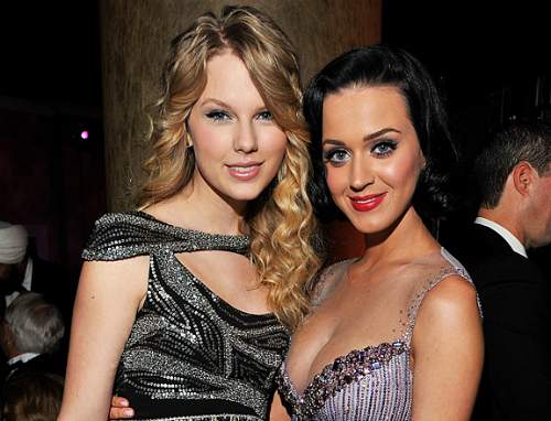Katy Perry căng thẳng với Taylor Swift tại Billboard 3