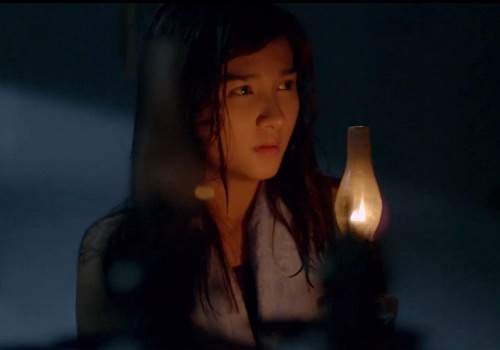 Kim Tuyến ‘ngủ với hồn ma’ trong phim kinh dị Việt 2