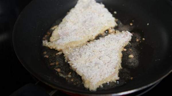 Cách làm món cá chiên xù ngon, giòn rụm cho bữa cơm 5
