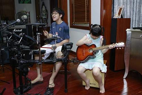 Cuộc sống con gái Trang Nhung thay đổi sau VN"s got talent 5