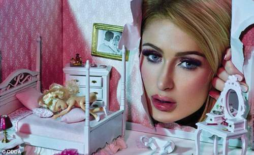 Paris Hilton hóa búp bê Barbie siêu gợi cảm 2