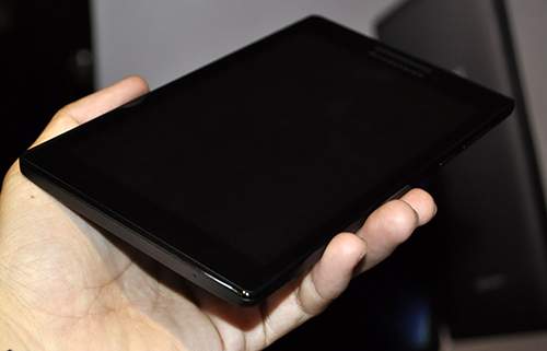 Lenovo tung máy tính bảng Tab 2 A7-10 giá 2 triệu đồng 11