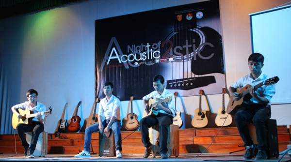 6 trường Đại học “cháy” cùng đêm nhạc Acoustic gây quỹ từ thiện 3