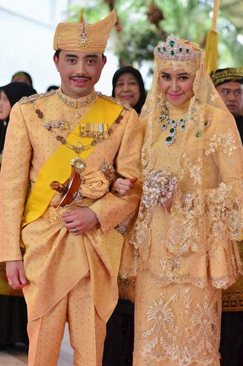 Váy cưới cô dâu hoàng gia Brunei được làm như thế nào 2