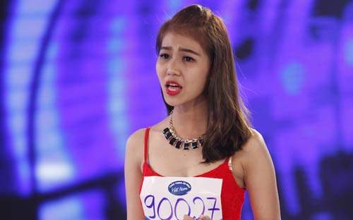 "Chàng trai kẹo kéo" khóc nức nở trong Vietnam Idol 3