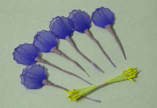 Cách làm hoa tường vi bằng vải voan cực đơn giản 4