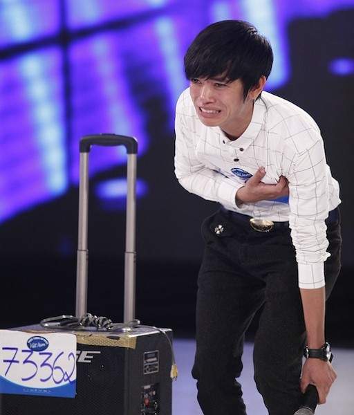 ‘Hot boy bán kẹo kéo’ tìm được gì ở Vietnam Idol? 2