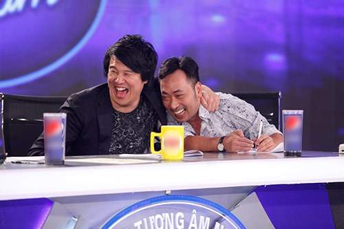 Hé lộ chuyện hậu trường trên "ghế nóng" Vietnam Idol 2