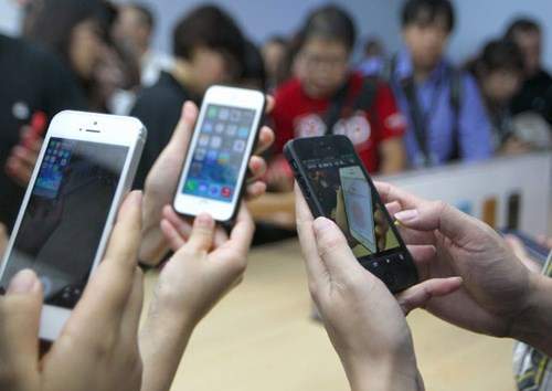 iPhone khóa mạng giá rẻ tràn vào Việt Nam, có nên mua ? 5