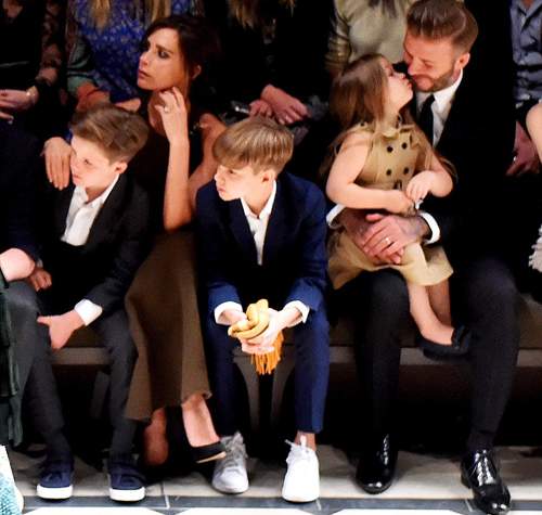 Nhà Beckham nổi bật trên hàng ghế đầu show thời trang 3