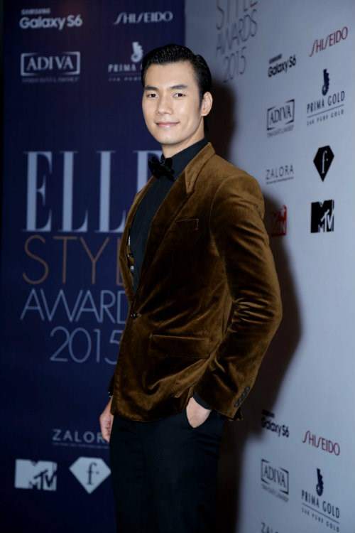 Angela Phương Trinh diện thời trang "lạ" đến "Elle Style Awards 2015" 6