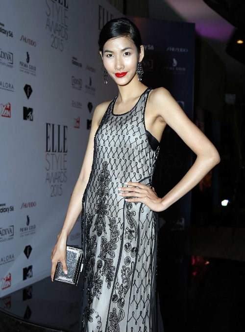Angela Phương Trinh diện thời trang "lạ" đến "Elle Style Awards 2015" 3