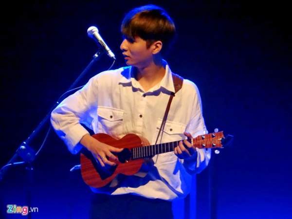 Thần đồng guitar Hàn Quốc cover hit của Taeyang tại Hà Nội 2