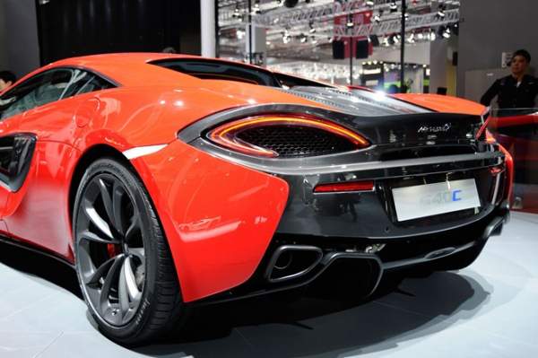 Chi tiết siêu xe rẻ nhất mới ra mắt của McLaren 4