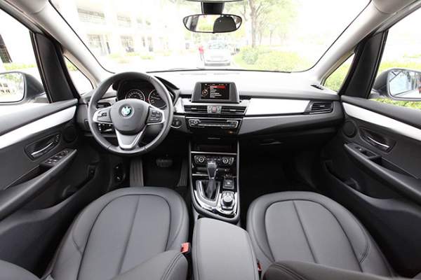 BMW series-2 chính thức có mặt tại Việt Nam 3
