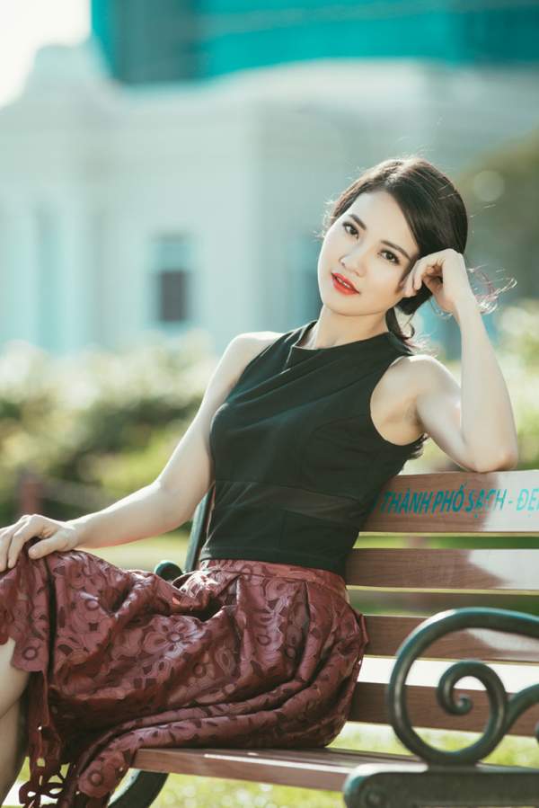 Hoa hậu Trần Thị Quỳnh giản dị với xu hướng “crop top” 9