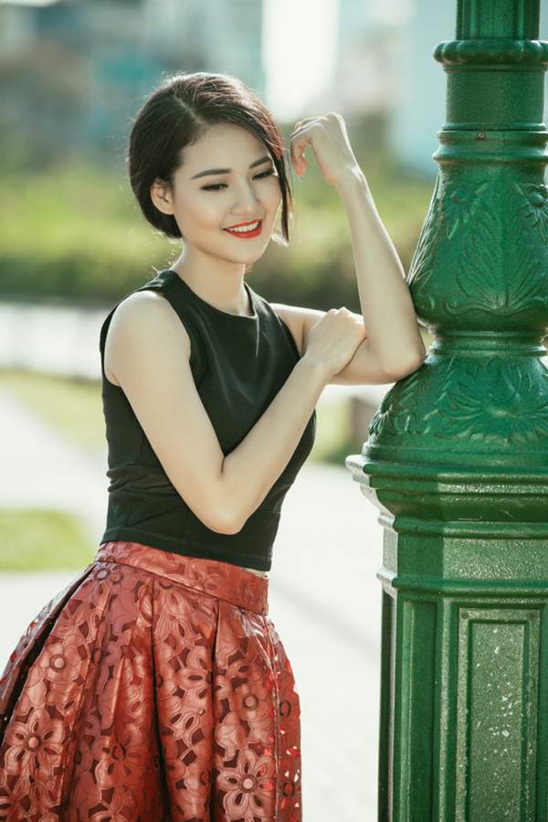 Hoa hậu Trần Thị Quỳnh giản dị với xu hướng “crop top” 8
