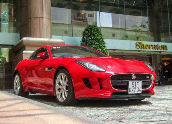 Xe thể thao Jaguar F-type S ở Sài Gòn 8