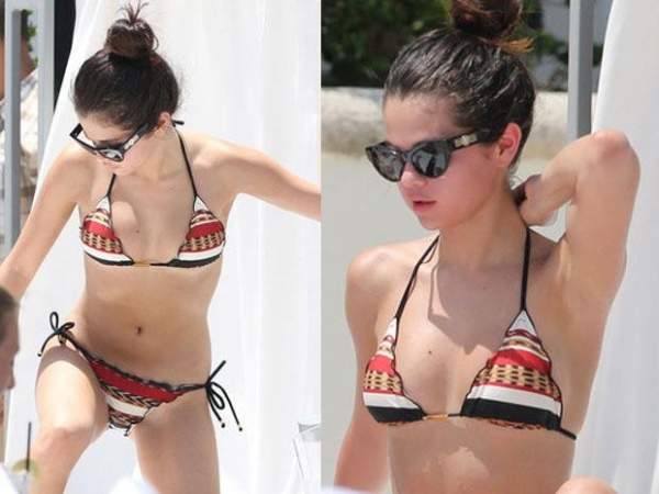 Selena Gomez và những khoảnh khắc bikini ấn tượng 8