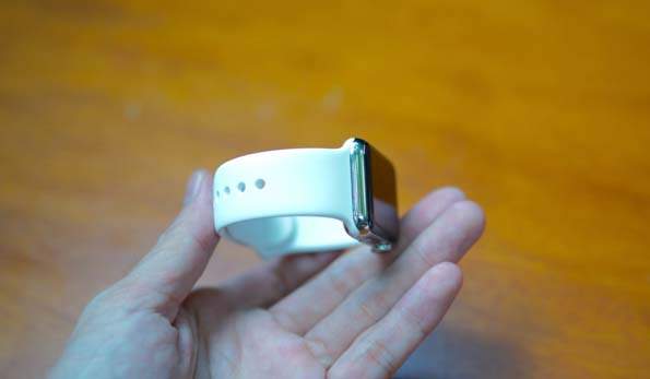 Cận cảnh chiếc Apple Watch đầu tiên có giá cao ngất ngưởng tại Việt Nam 12