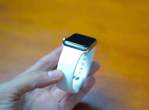 Cận cảnh chiếc Apple Watch đầu tiên có giá cao ngất ngưởng tại Việt Nam 13