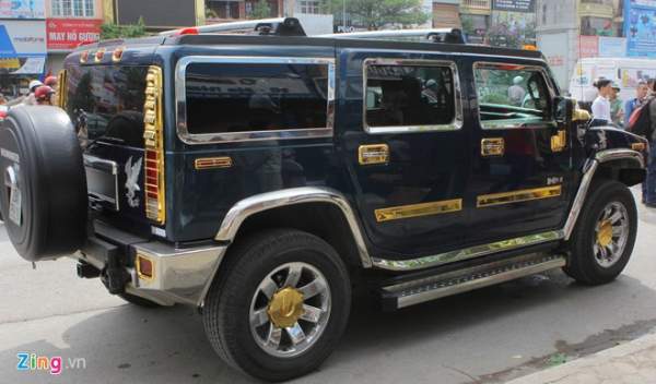 Phantom và Hummer H2 mạ vàng ở Hà Nội 11