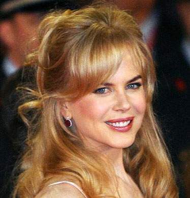 Hành trình thay đổi kiểu tóc của Nicole Kidman 10