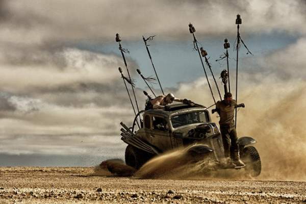 10 điều cần biết về bom tấn hành động ‘Mad Max: Fury Road’ 10