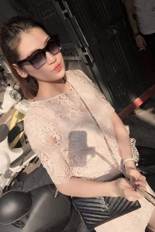 Sắc màu đen - trắng ngập tràn street style Việt 33