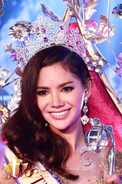 Nữ bác sĩ xinh đẹp đăng quang Hoa hậu Chuyển giới Thái 6