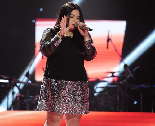 The Voice 2015: Mỹ Tâm trổ tài "dụ" thí sinh về đội 3