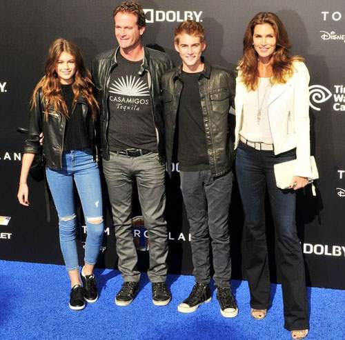 Con gái Cindy Crawford thừa hưởng vẻ đẹp từ mẹ 5