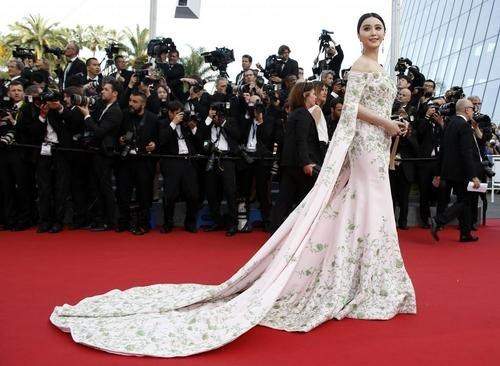 Phạm Băng Băng hóa công chúa trên thảm đỏ Cannes 2015 2