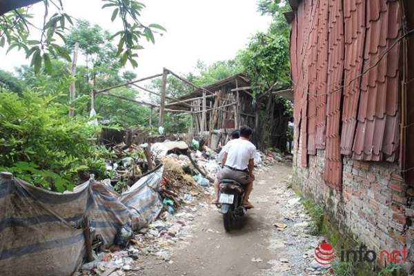 Điểm mặt các "khu ổ chuột" giữa lòng Thủ đô Hà Nội 18