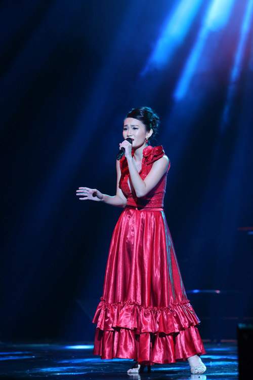 Nhạc sĩ Nguyễn Ánh 9 khóc không ngừng trên sân khấu 7