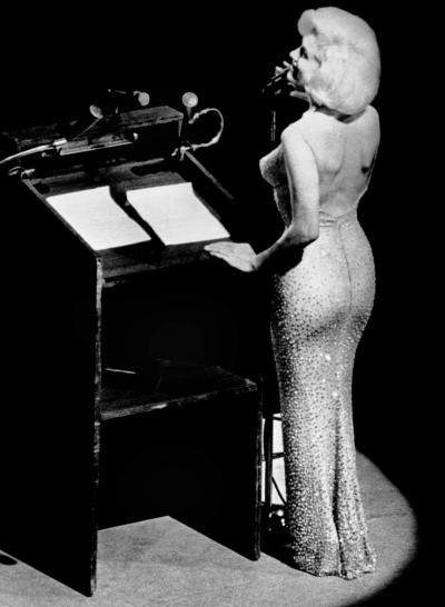 Marilyn Monroe hát mừng Tổng thống: Bất chấp tất cả vì tình 2